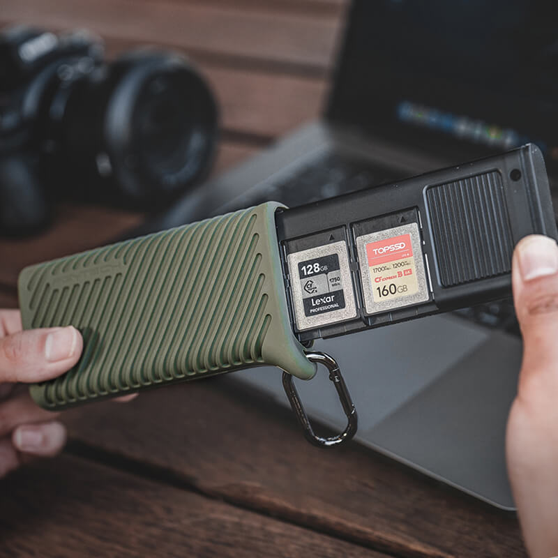 PGYTECH CFexpress CreateMate Card Reader & Case